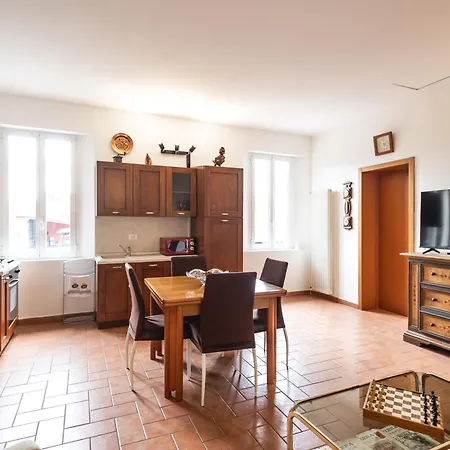 Retrò Vintage, Flat 600 Meters From The Center *