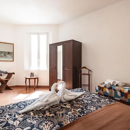 Apartment Retro Vintage, Flat 600 Meters From The Center Ravenna