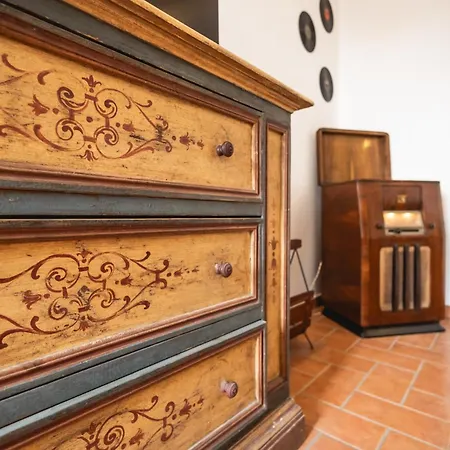 Retrò Vintage, Flat 600 Meters From The Center *